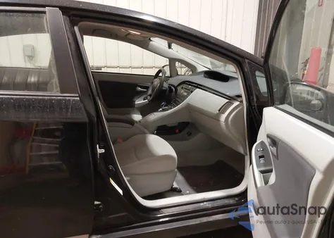 2011 Toyota Prius Two z USA, uszkodzony, nr VIN JTDKN3DU6B5372389